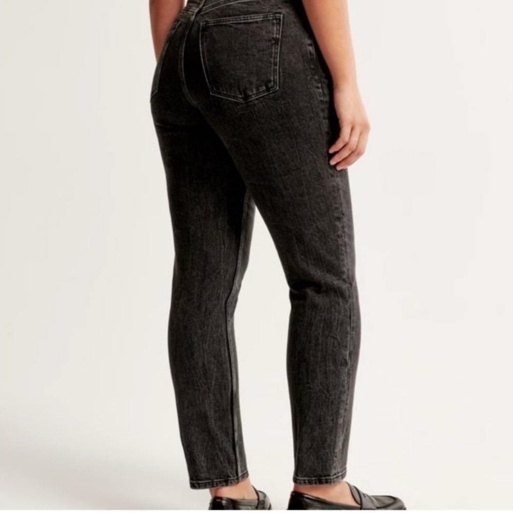Abercrombie & Fitch Curve Love The Mom High Rise Jeans Black 29 8R - Picture 2 of 11